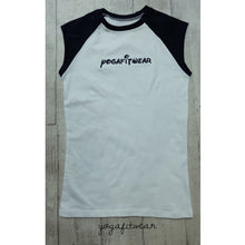 Yogafitwear - เสื้อยืดแขนกุด ขาว-กรม ปัก (TS0007)